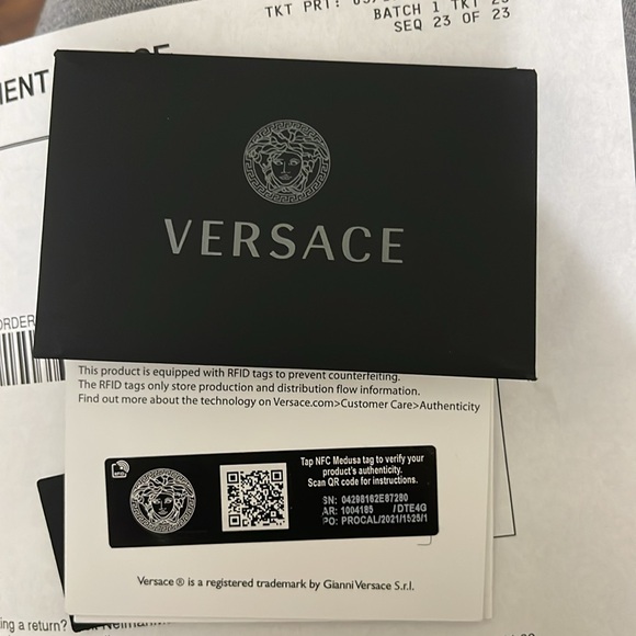 Versace sneakers - Picture 5 of 6